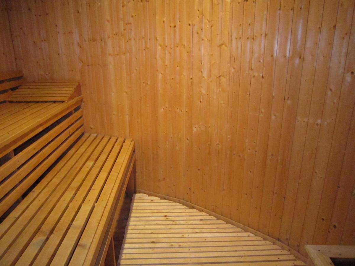 Cosy Holiday Home In Strotzb Sch With Sauna Strotzbusch Exterior photo